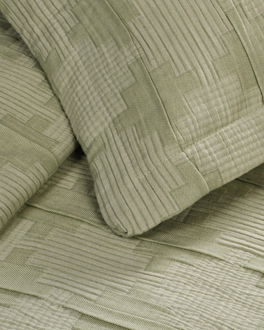 Diamond Matelassé Cotton Bedcover